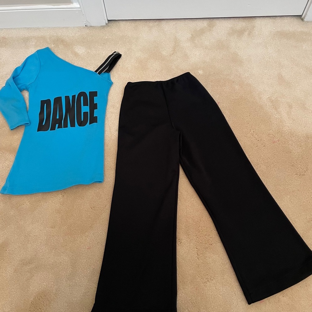 Children’s M Dance costume
